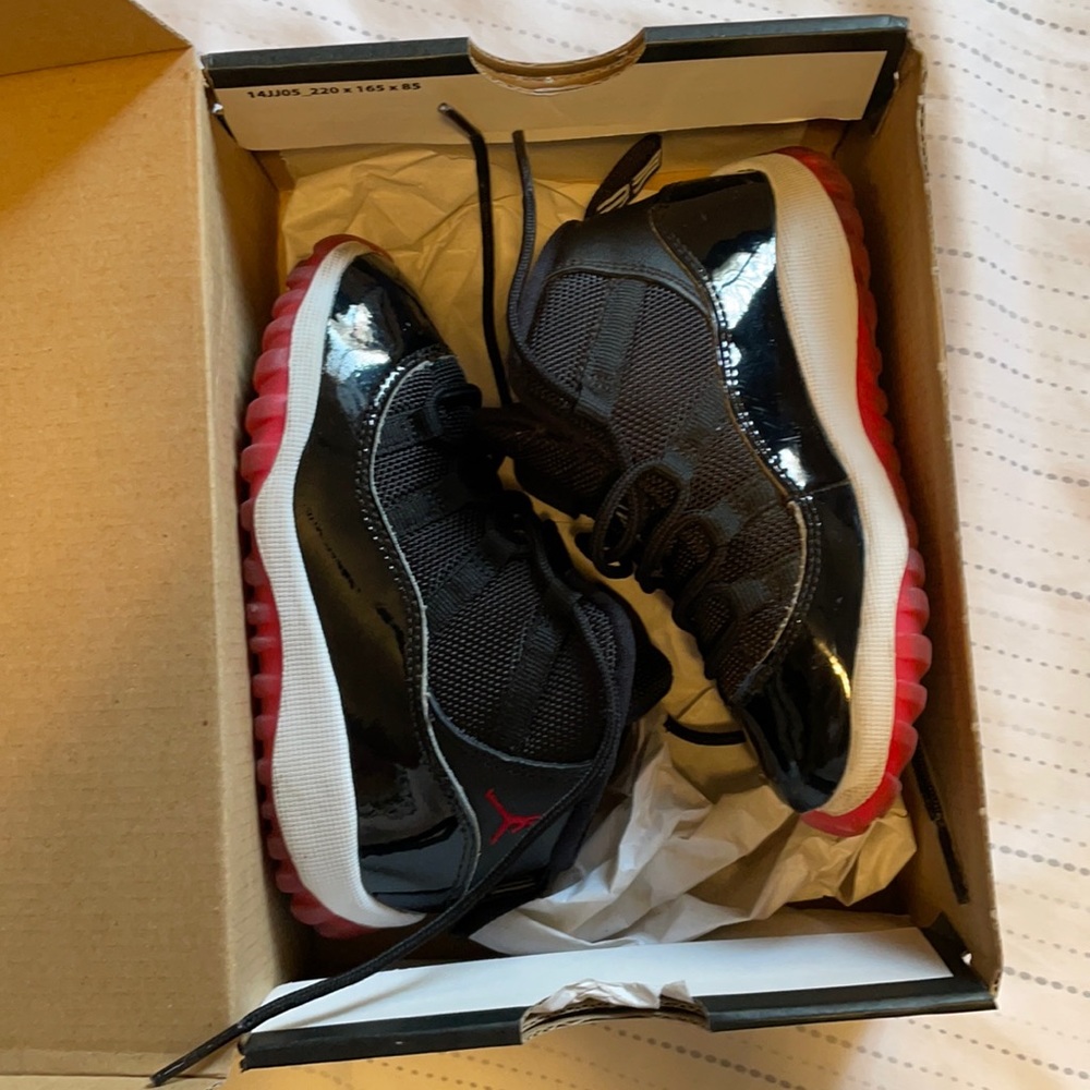 Jordan retro 11 toddler
